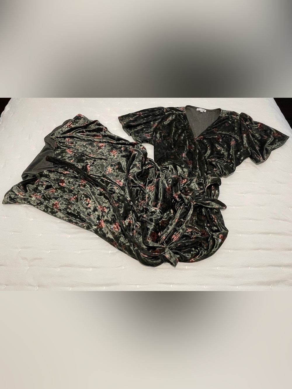 Baltic Born Germain Olive Green Velvet Floral Wrap Maxi Dress. Women's XXL